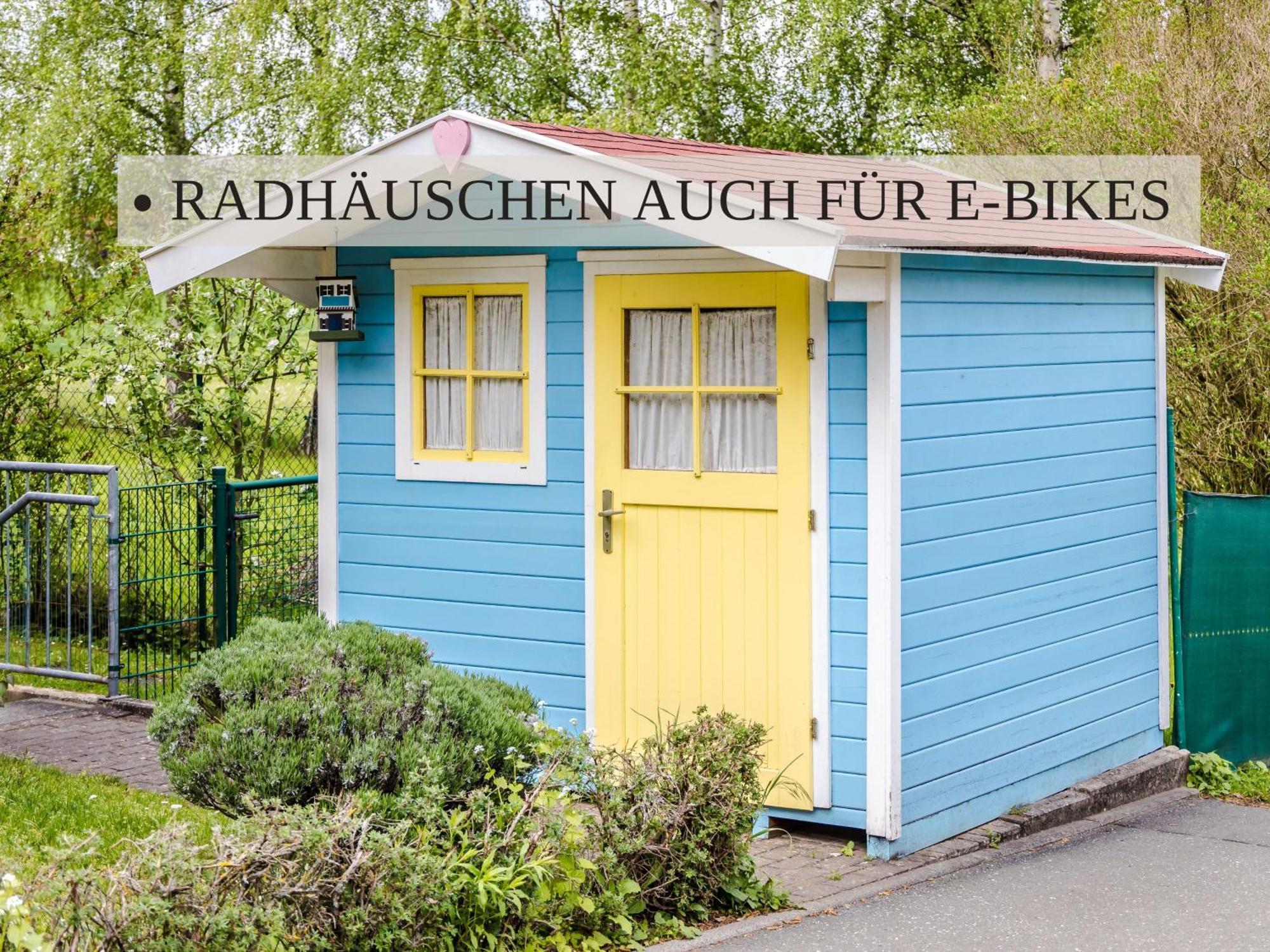 Haus Krabbe Ohne Kueche, Fuer 1-2 Personen, Doppelbett, Zentral Gelegen Zwischen Cuxhaven Und Bremerhaven, Hunde Kostenfrei Willkommen, Kostenfreier Parkplatz Wremen