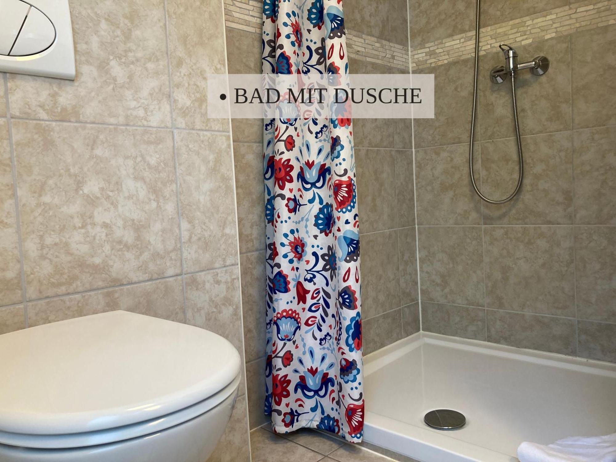 Haus Krabbe Ohne Kueche, Fuer 1-2 Personen, Doppelbett, Zentral Gelegen Zwischen Cuxhaven Und Bremerhaven, Hunde Kostenfrei Willkommen, Kostenfreier Parkplatz *